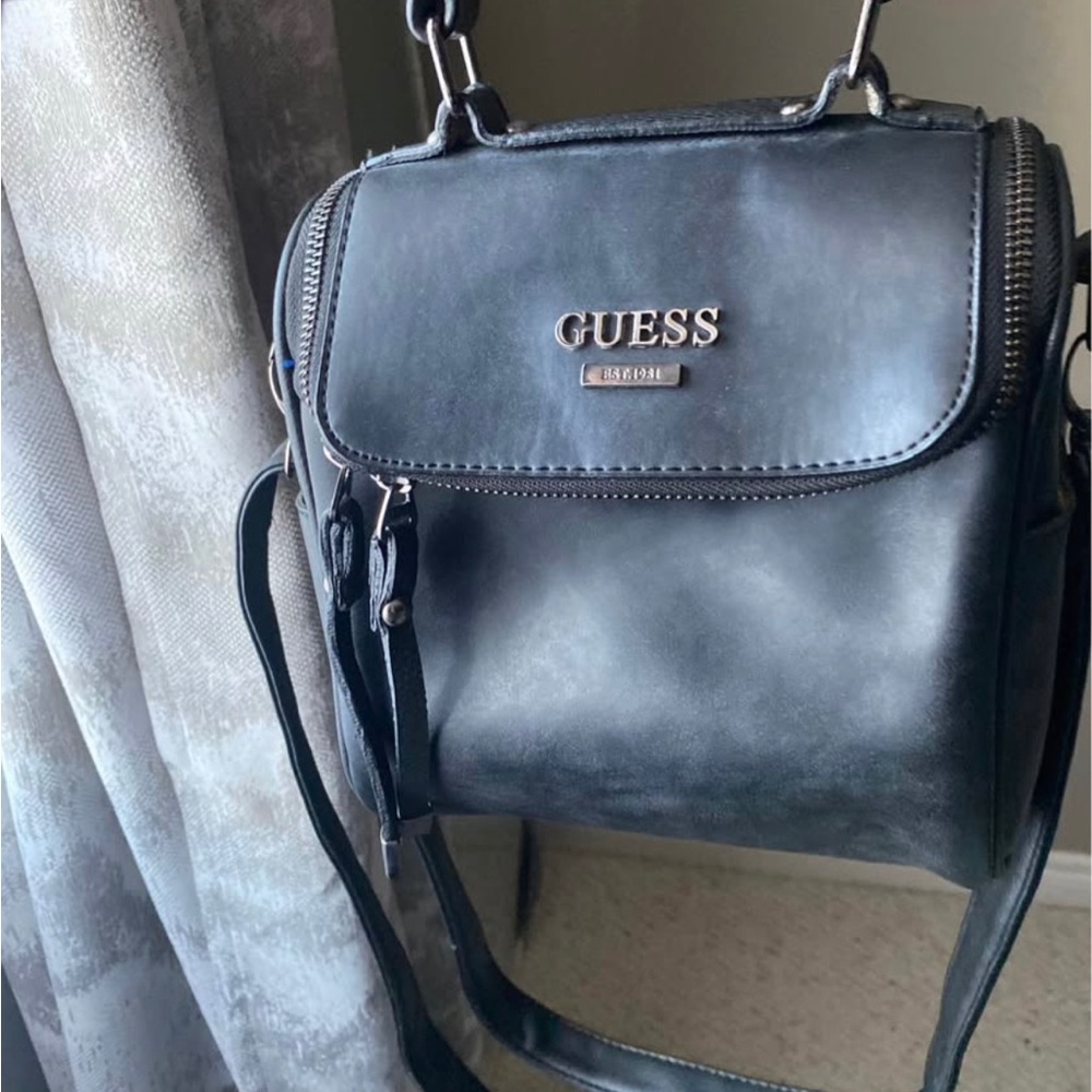 GUESS handbag crossbody/ top handle